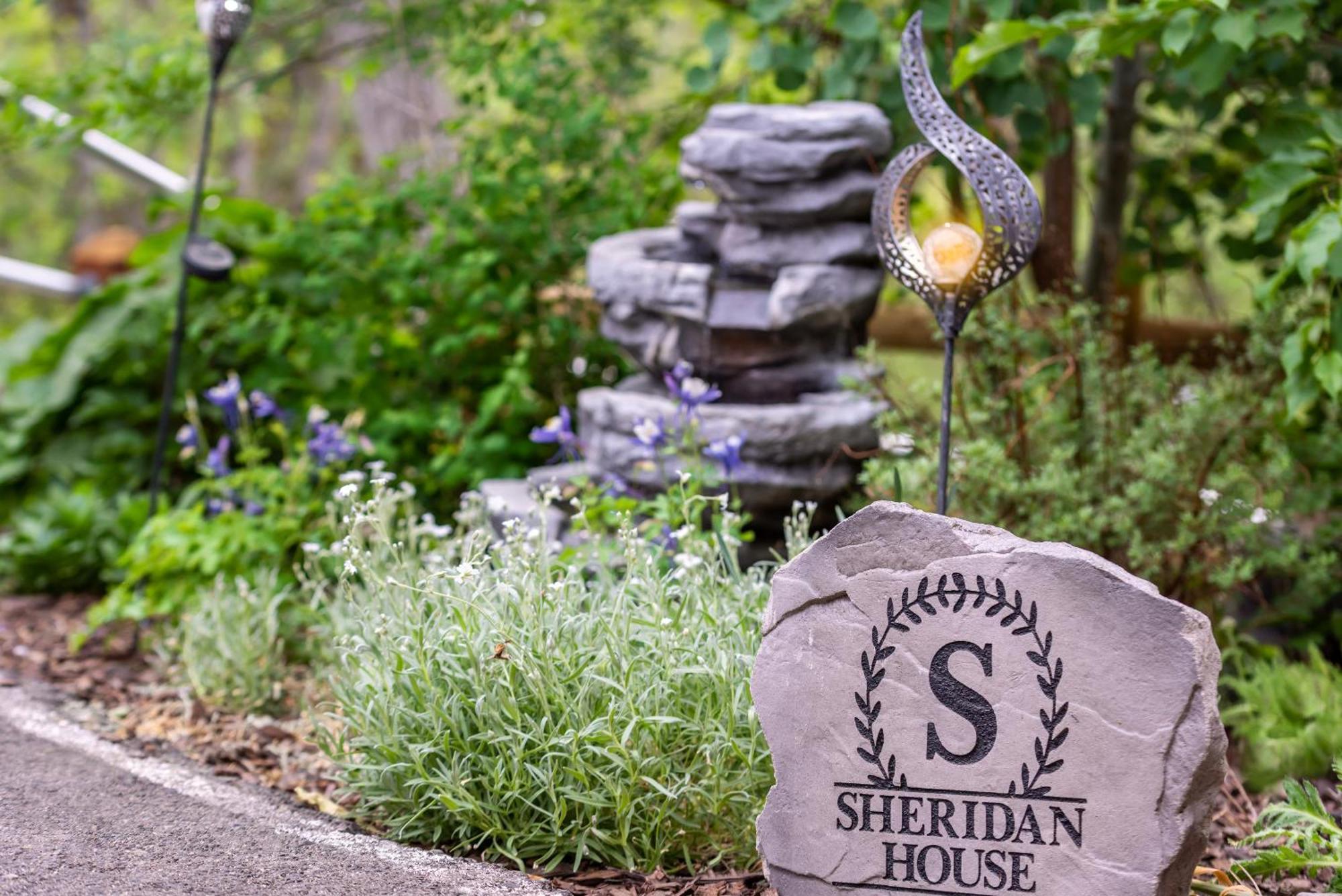 Sheridan House Inn- Adult Only Accommodation Williams Buitenkant foto